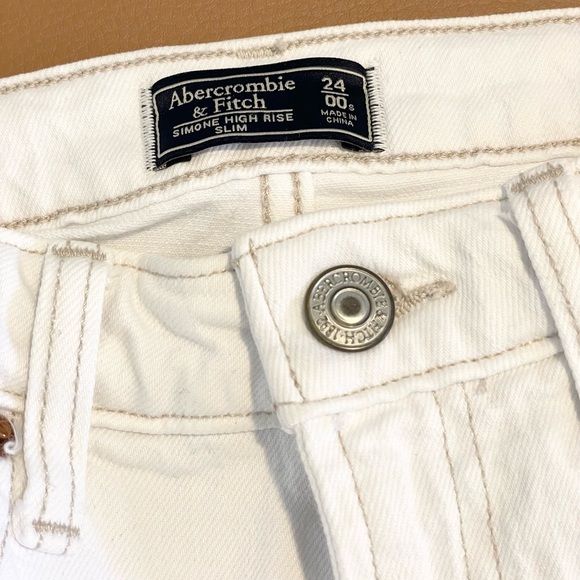 Abercrombie and Fitch Women High Rise Slim Jeans. Size 00 - Picture 4 of 4
